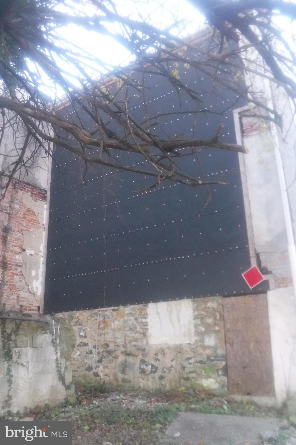 3818 WOODHAVEN AVENUE