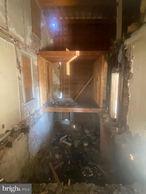 3818 WOODHAVEN AVENUE