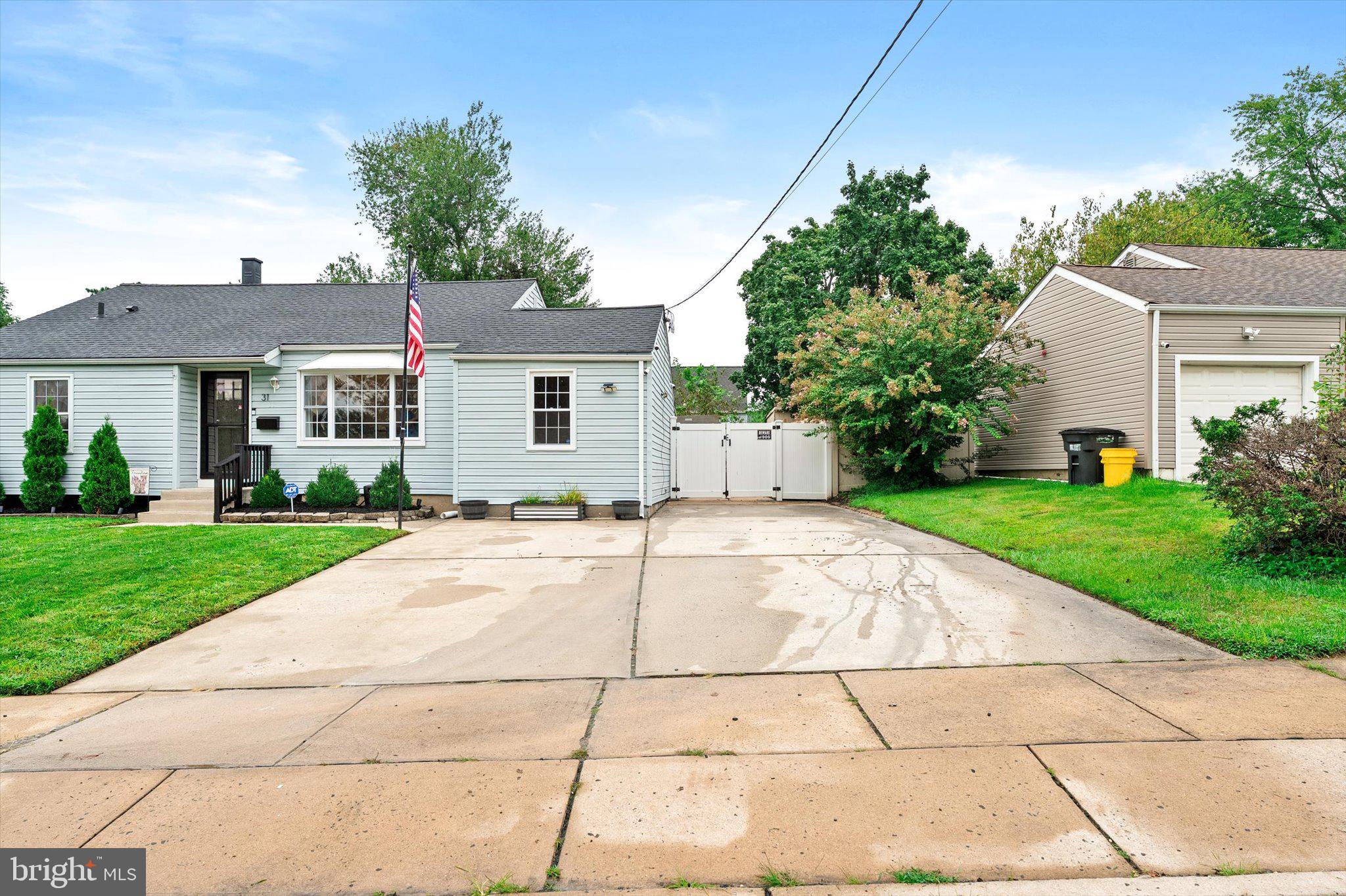 31 ELTON AVENUE