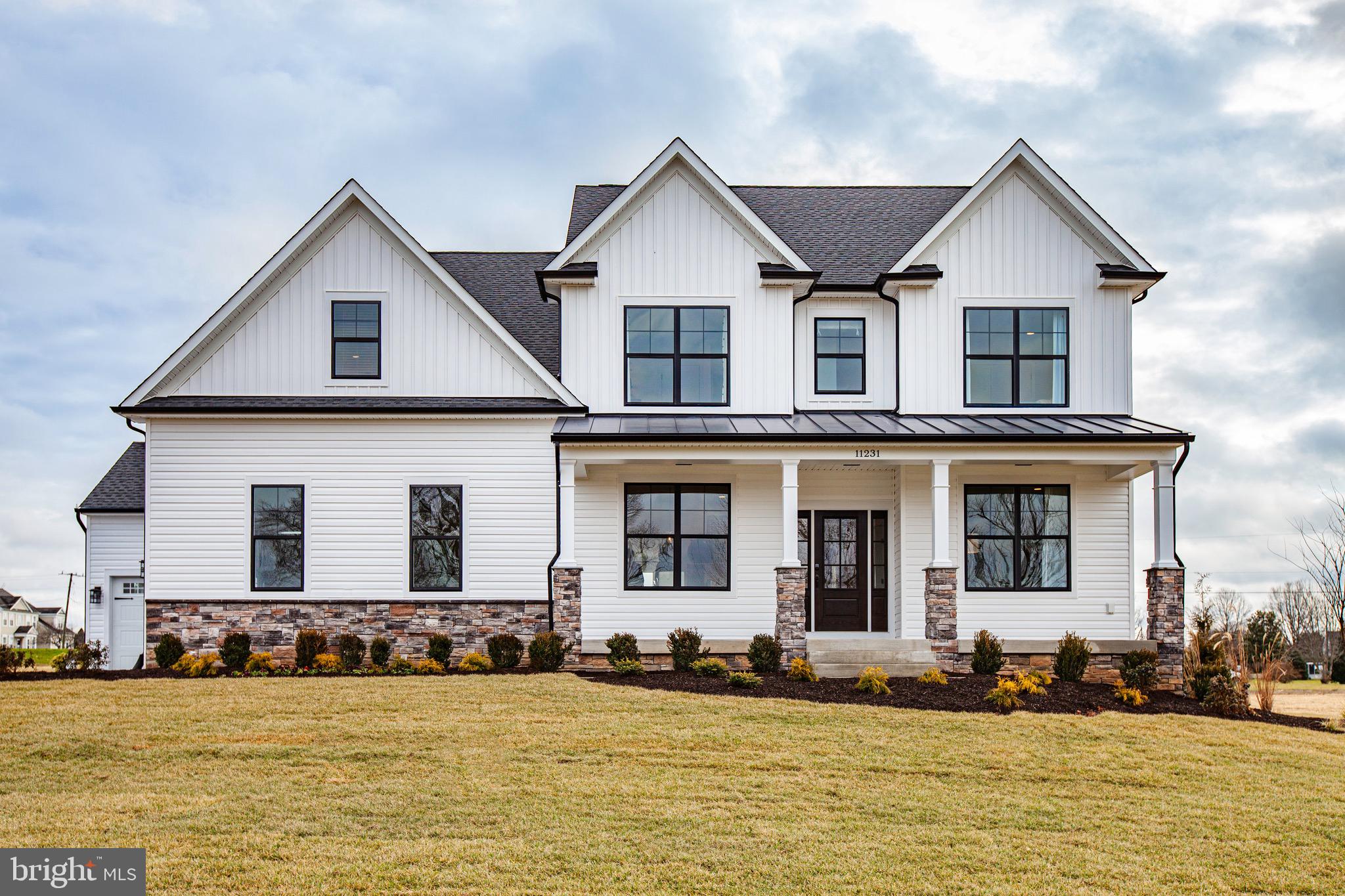 5 SEAGRASS COURT