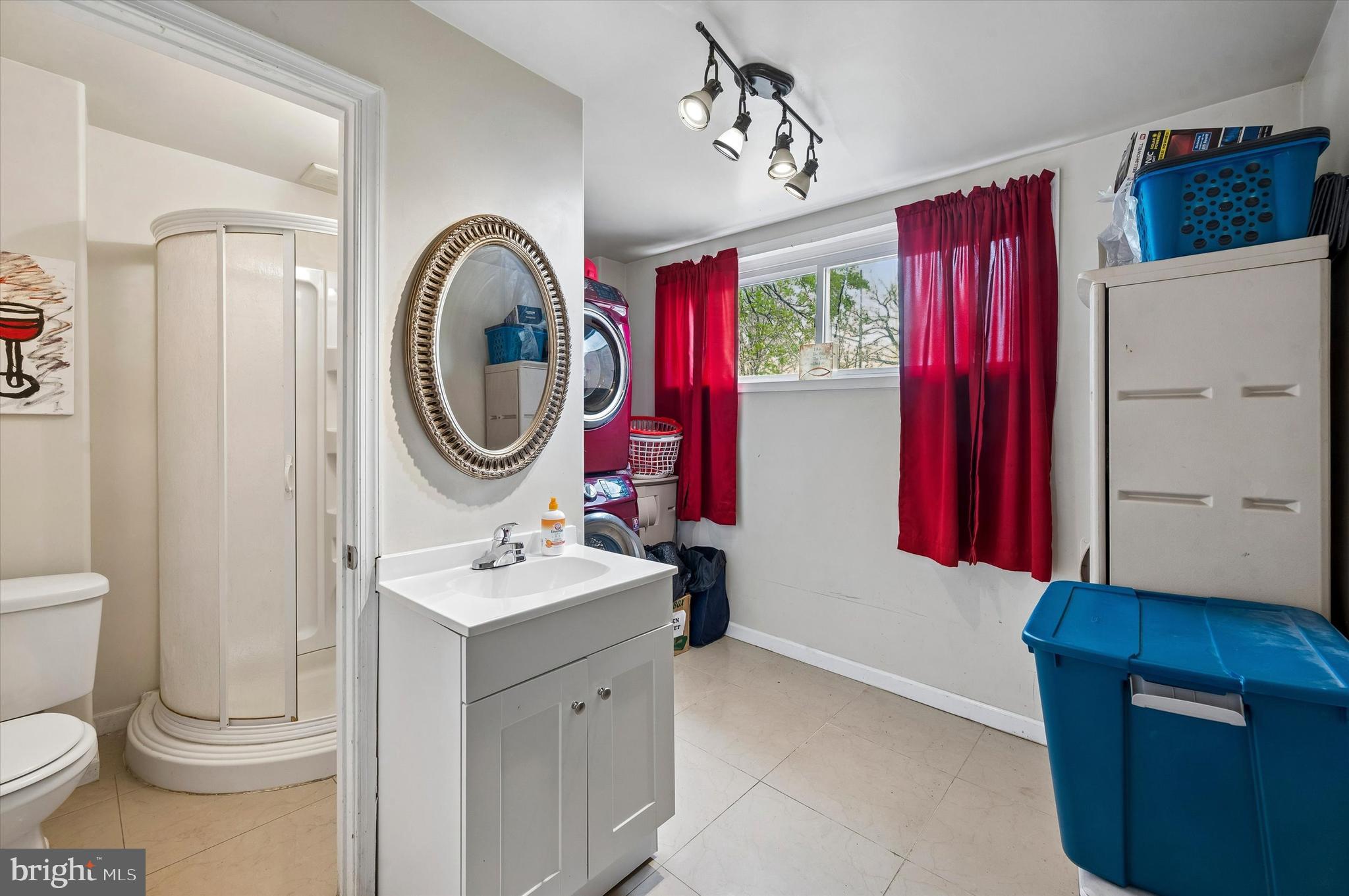 LANSDOWNE - Residential