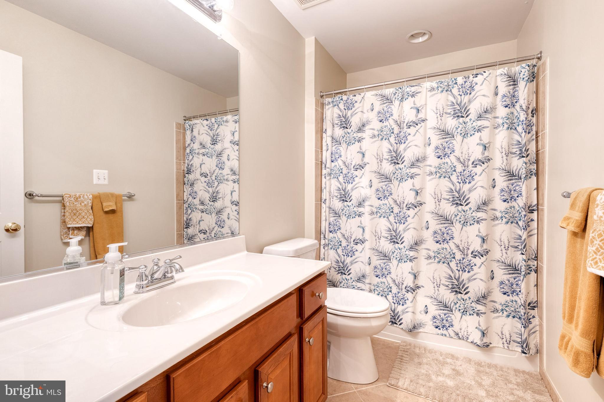 ADMIRALS VIEW - Residential