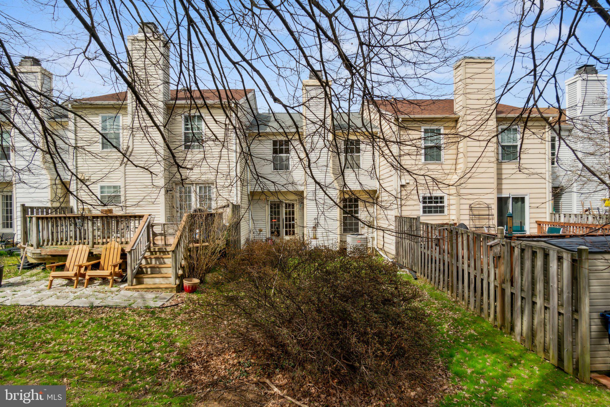 LAKE HALLOWELL - Residential