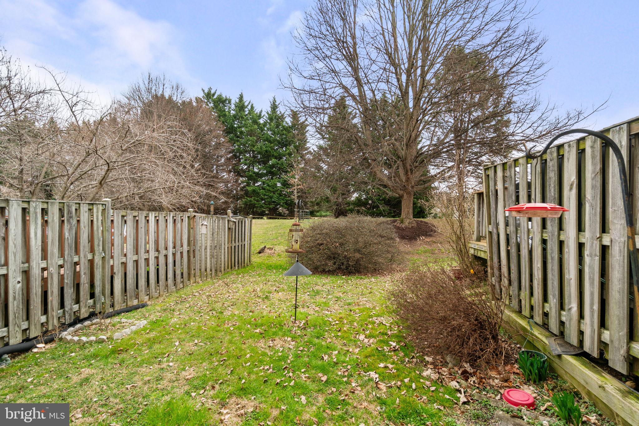 LAKE HALLOWELL - Residential