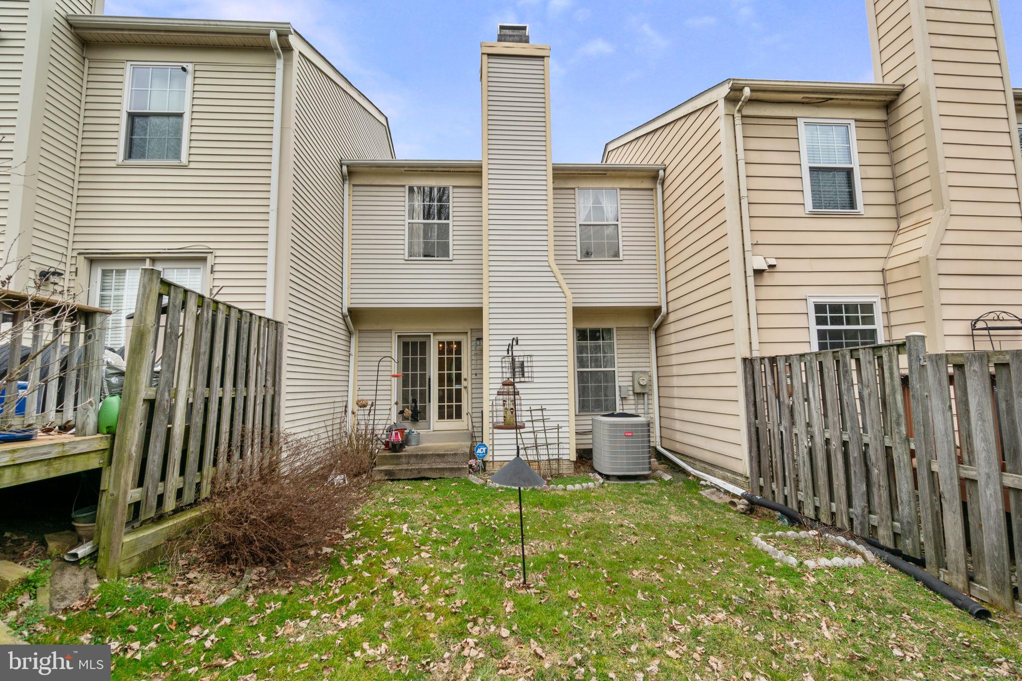 LAKE HALLOWELL - Residential