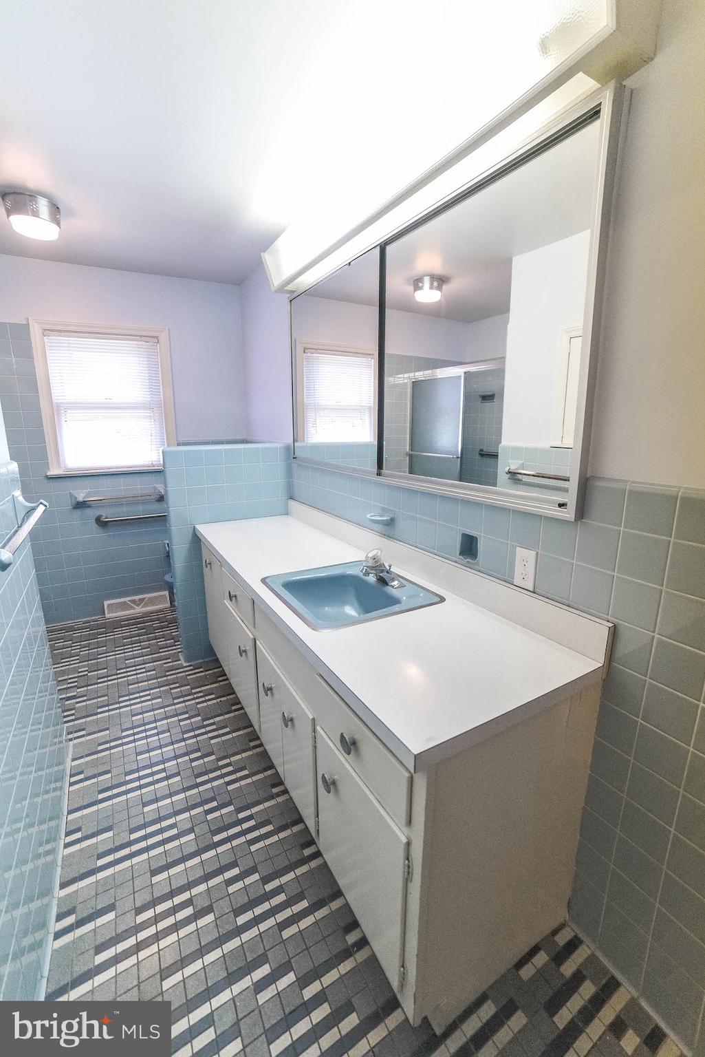 SAINT MARYS CITY - Residential