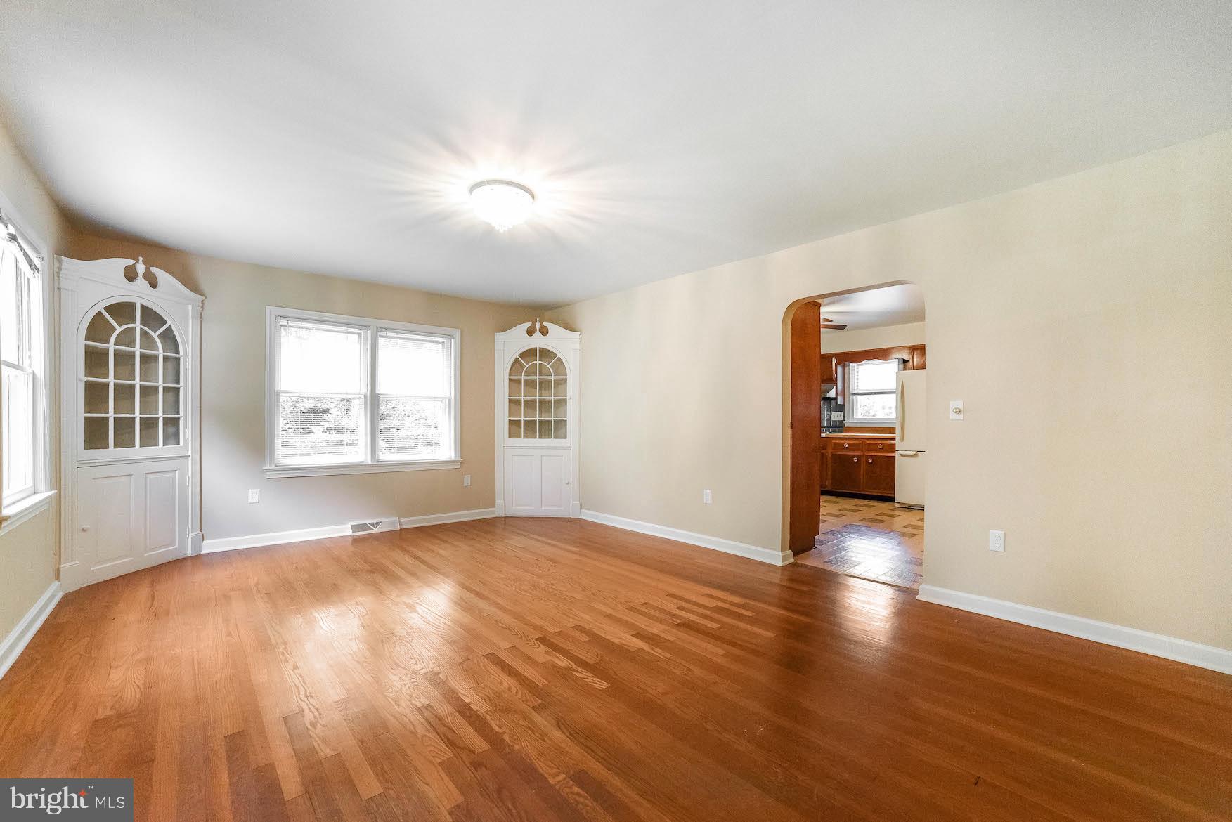 SAINT MARYS CITY - Residential