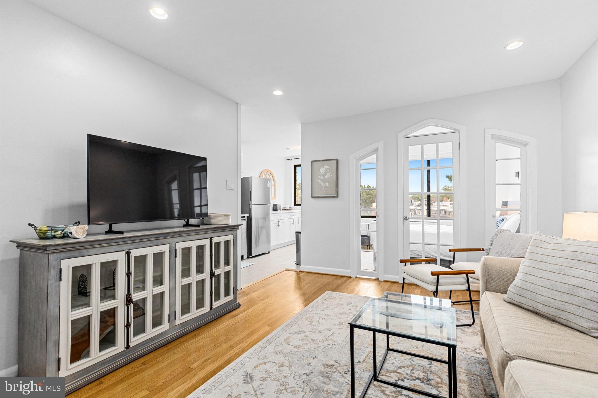 305 C STREET NE 410
