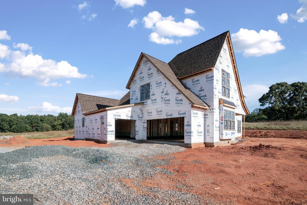 Photo of 1079 High Oaks Drive, FOREST, VA 24551 (MLS # VABV2000254)