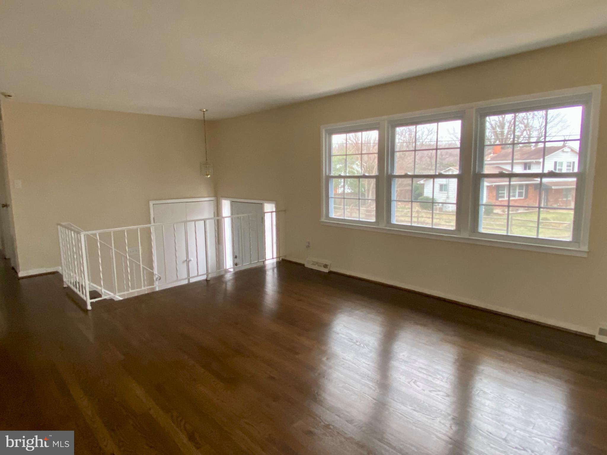 FOREST KNOLLS - Residential