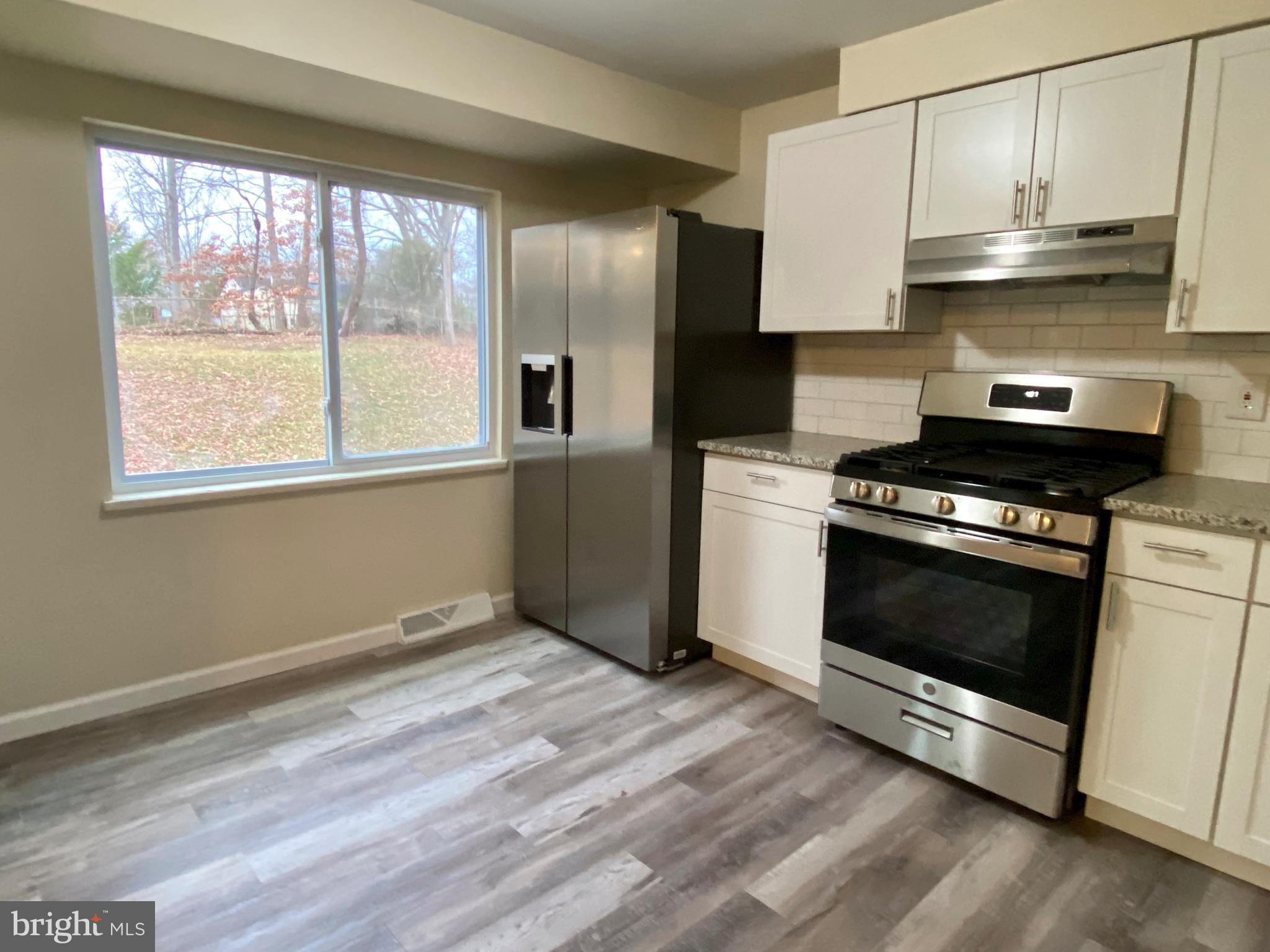 FOREST KNOLLS - Residential