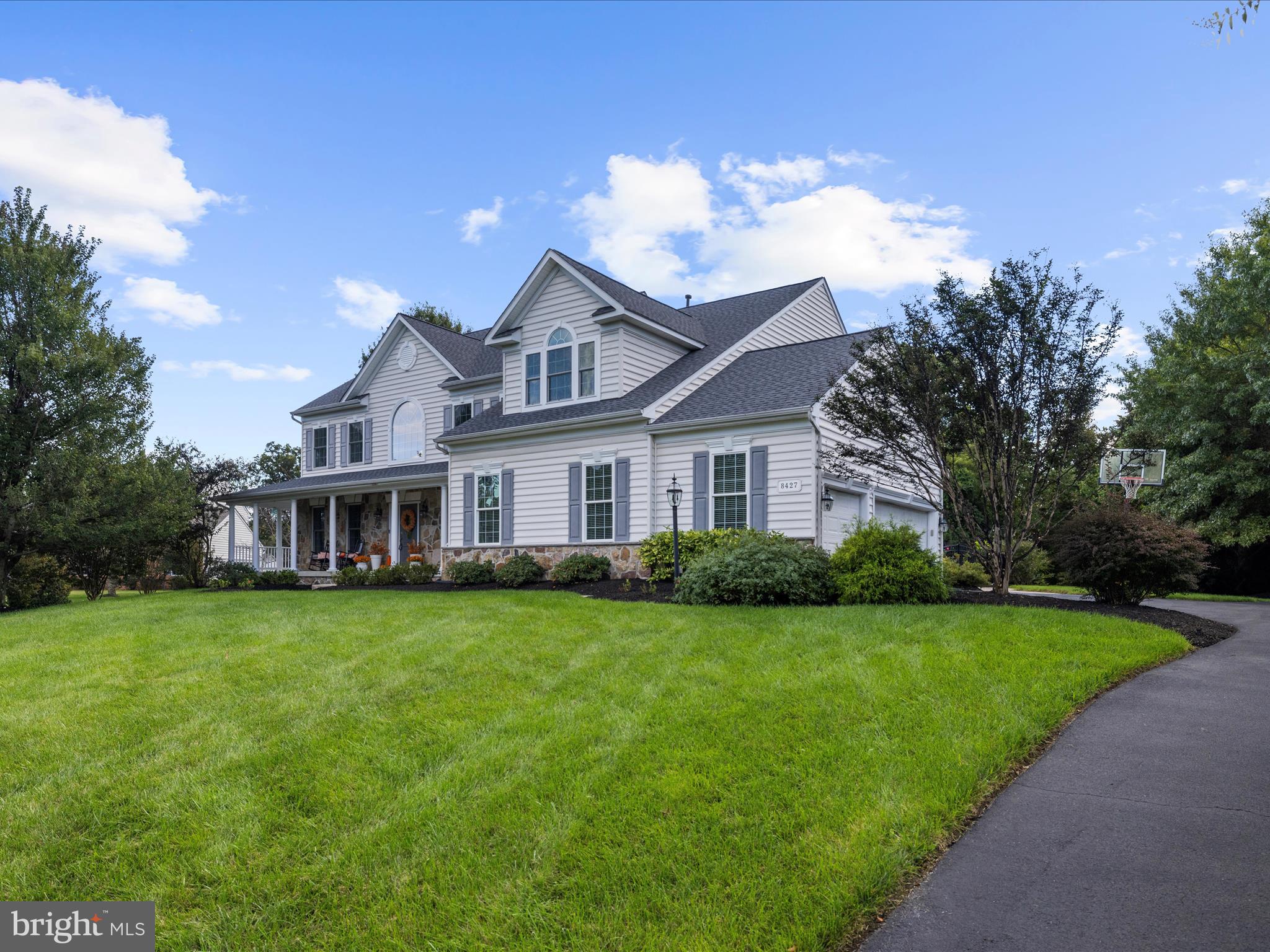 COMPASS POINTE - Residential