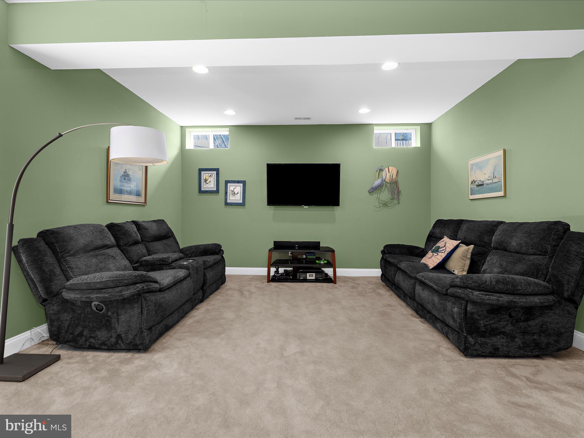 COMPASS POINTE - Residential