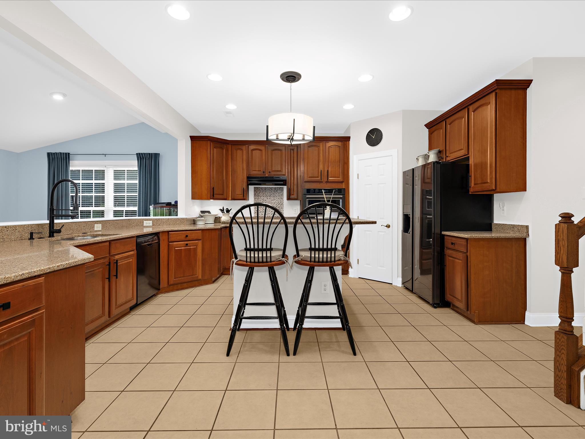 COMPASS POINTE - Residential