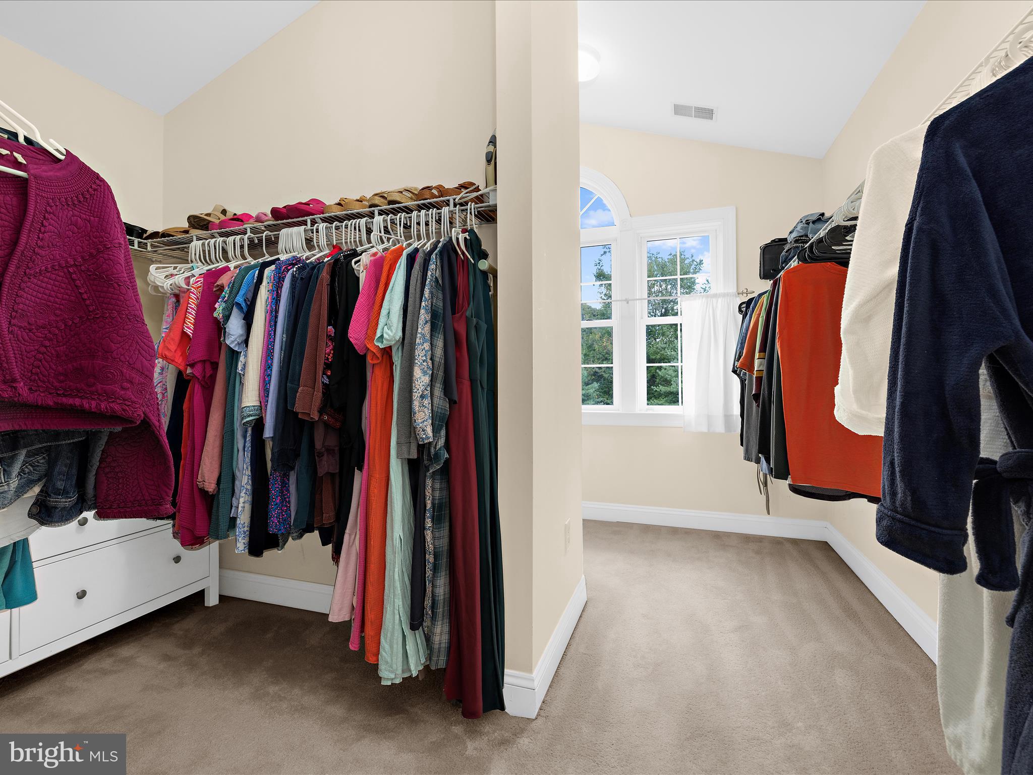 COMPASS POINTE - Residential