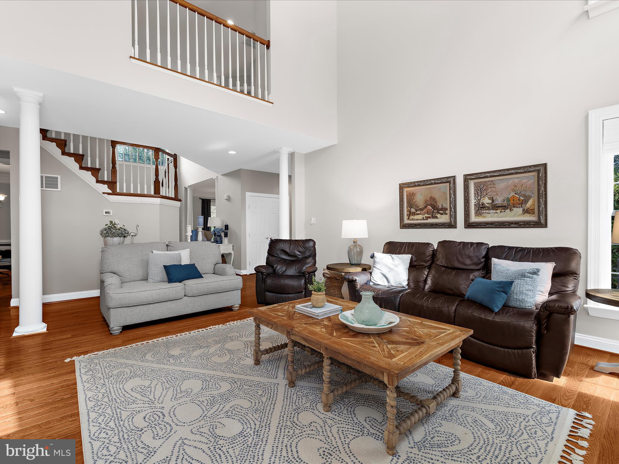 COMPASS POINTE - Residential