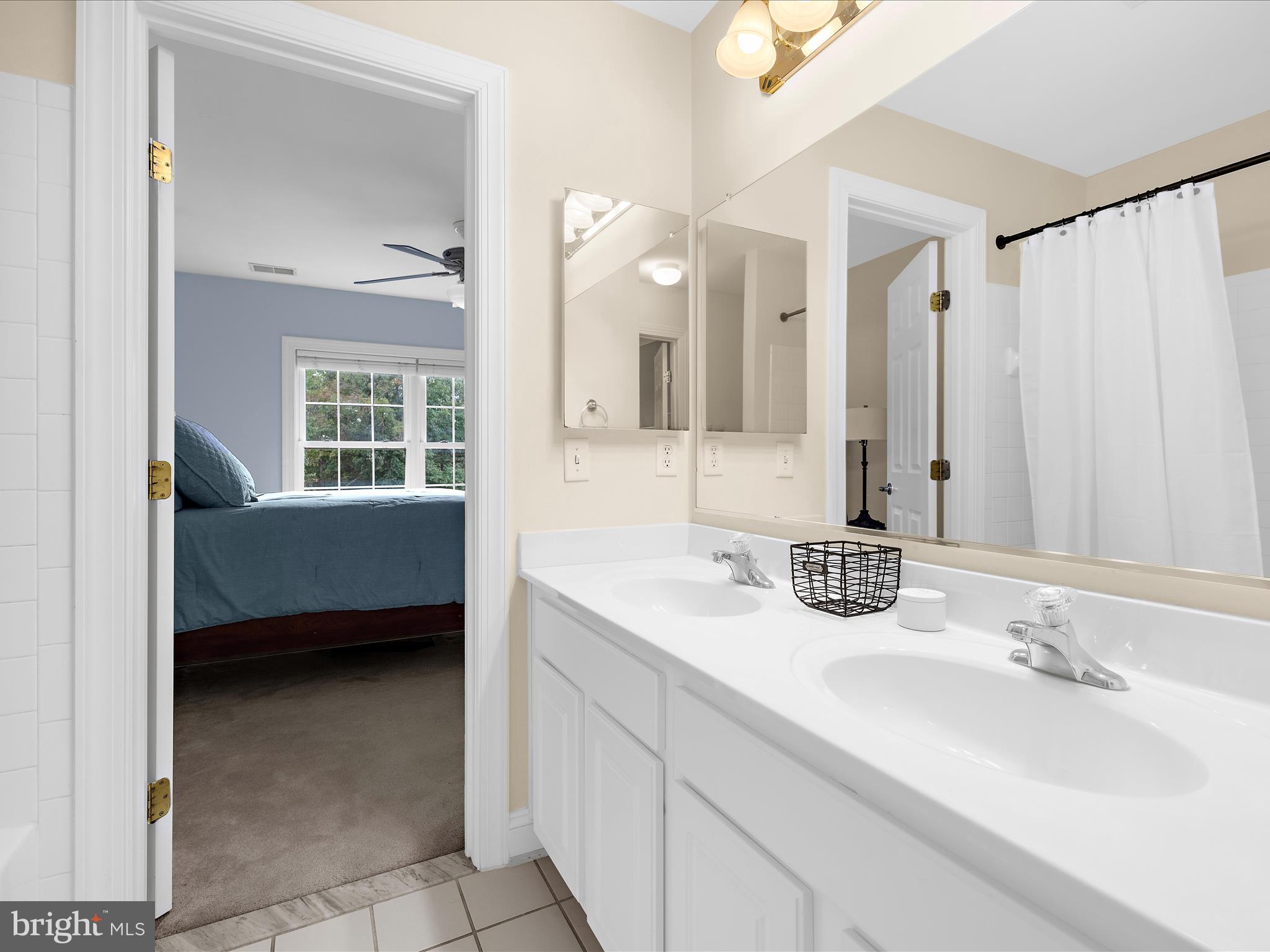 COMPASS POINTE - Residential