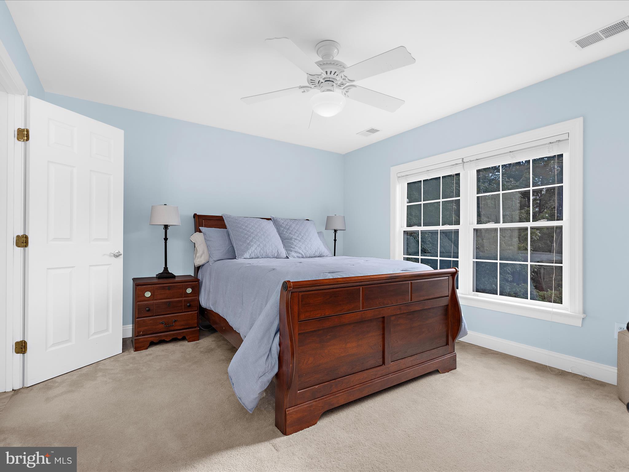 COMPASS POINTE - Residential