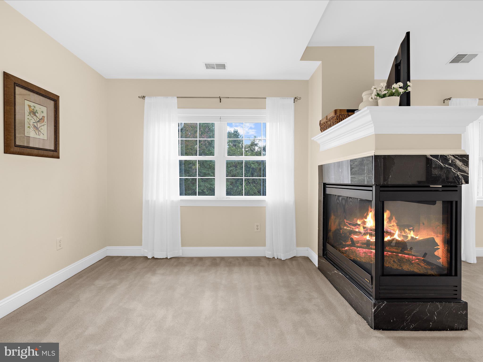 COMPASS POINTE - Residential