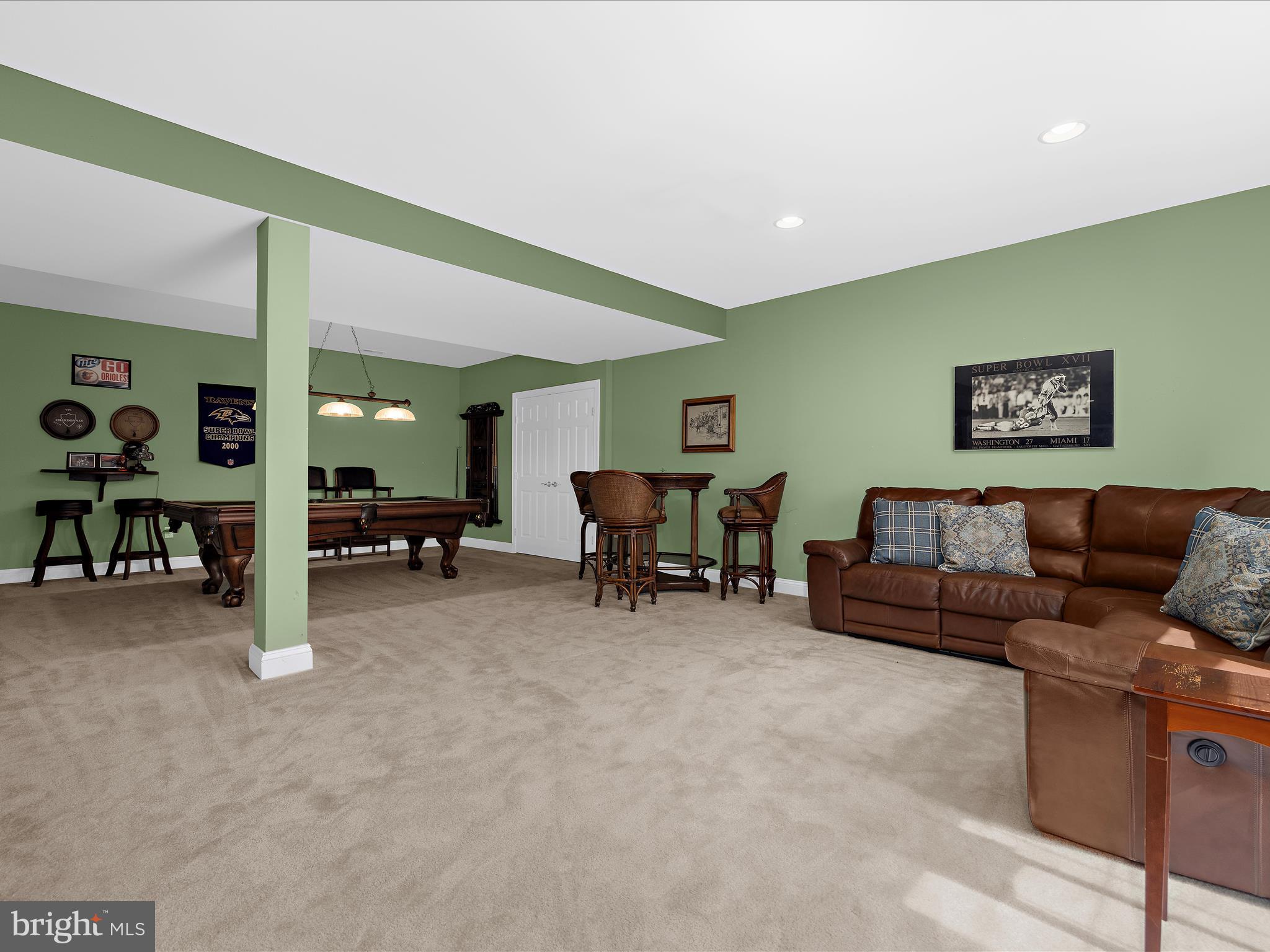 COMPASS POINTE - Residential