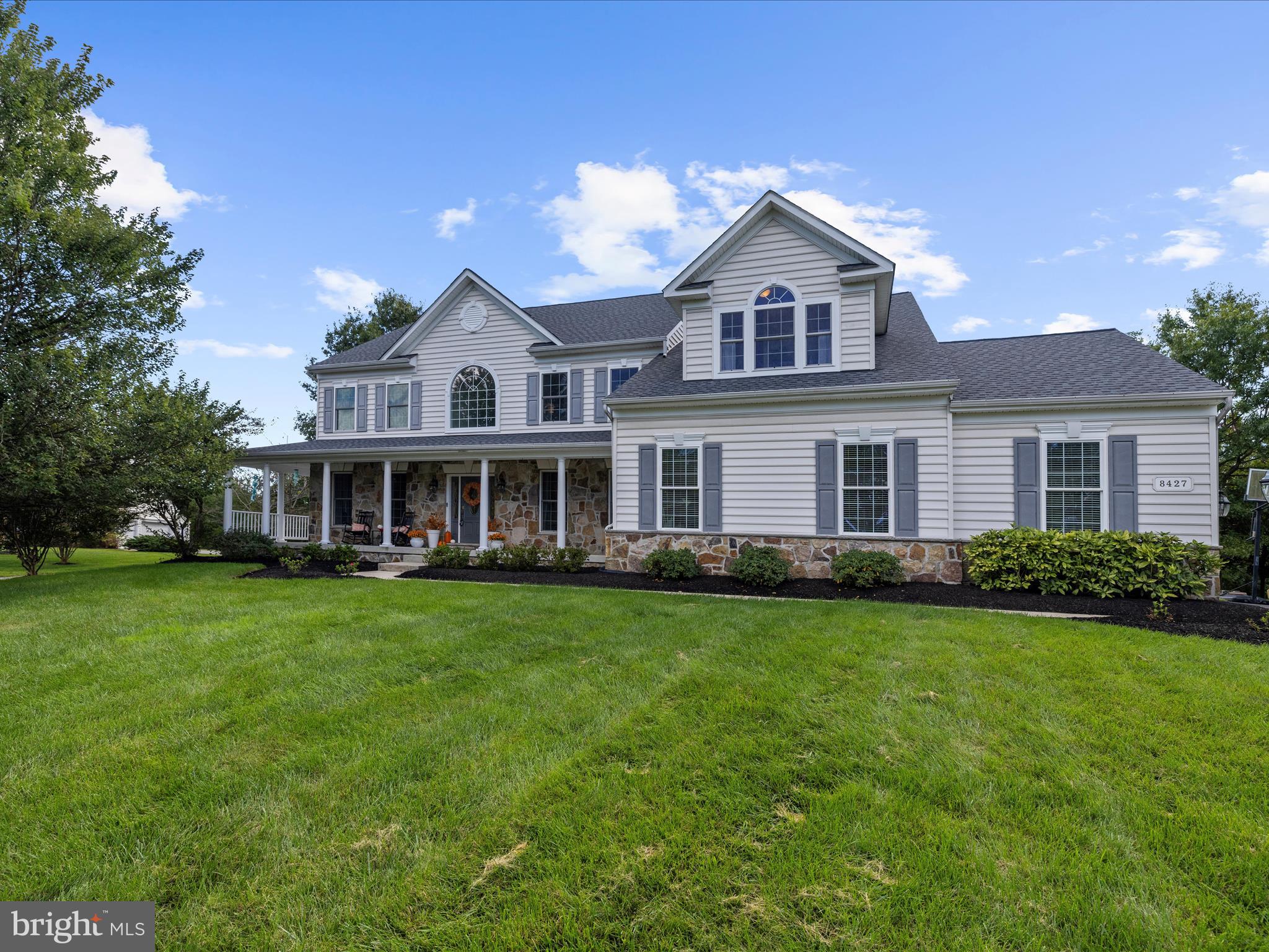 COMPASS POINTE - Residential