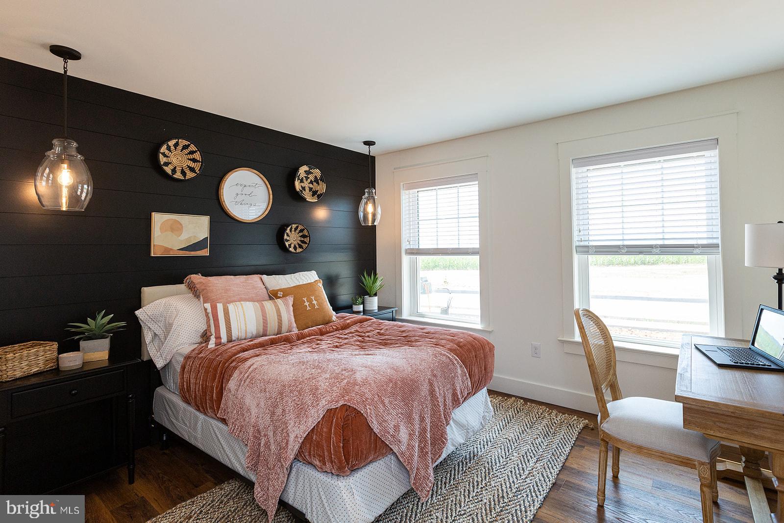 PINE VIEW ESTATES - Residential