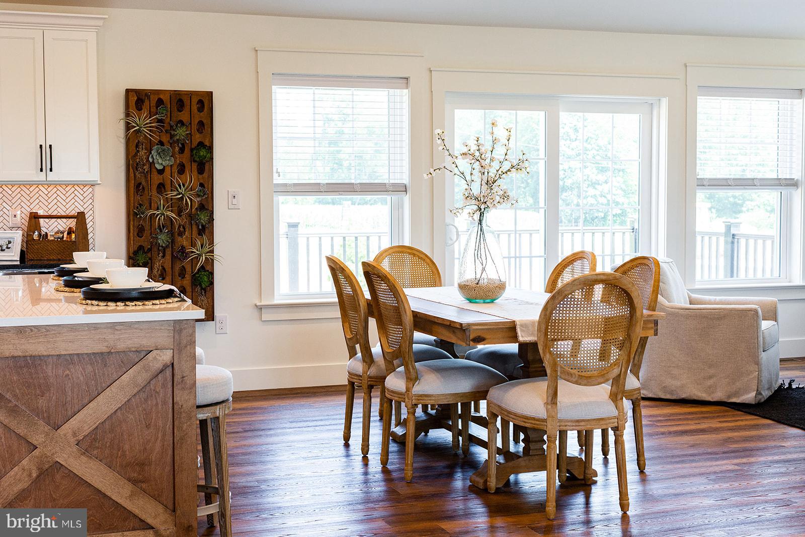 PINE VIEW ESTATES - Residential