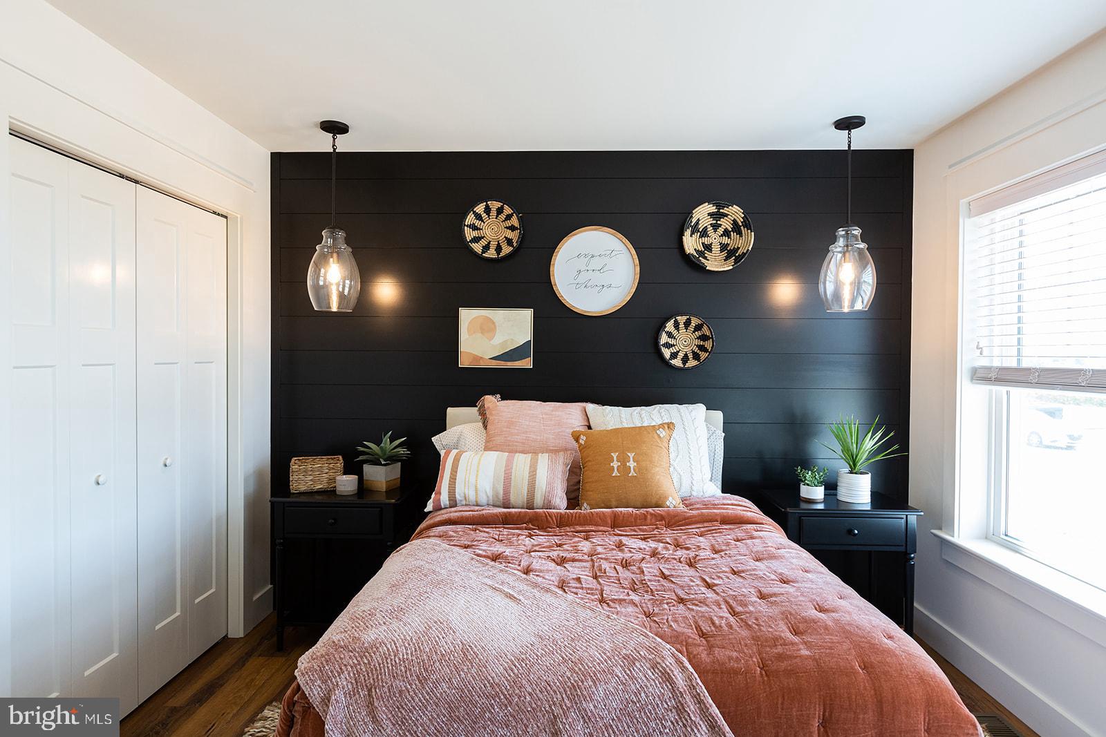 PINE VIEW ESTATES - Residential