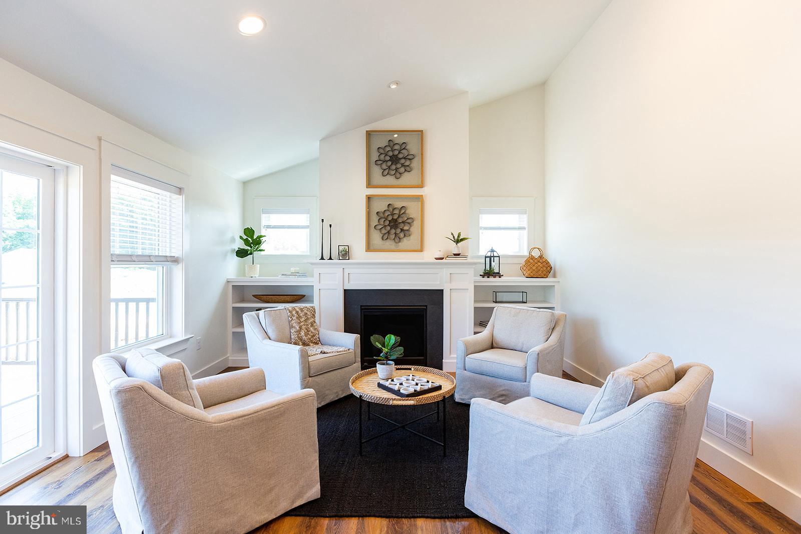 PINE VIEW ESTATES - Residential