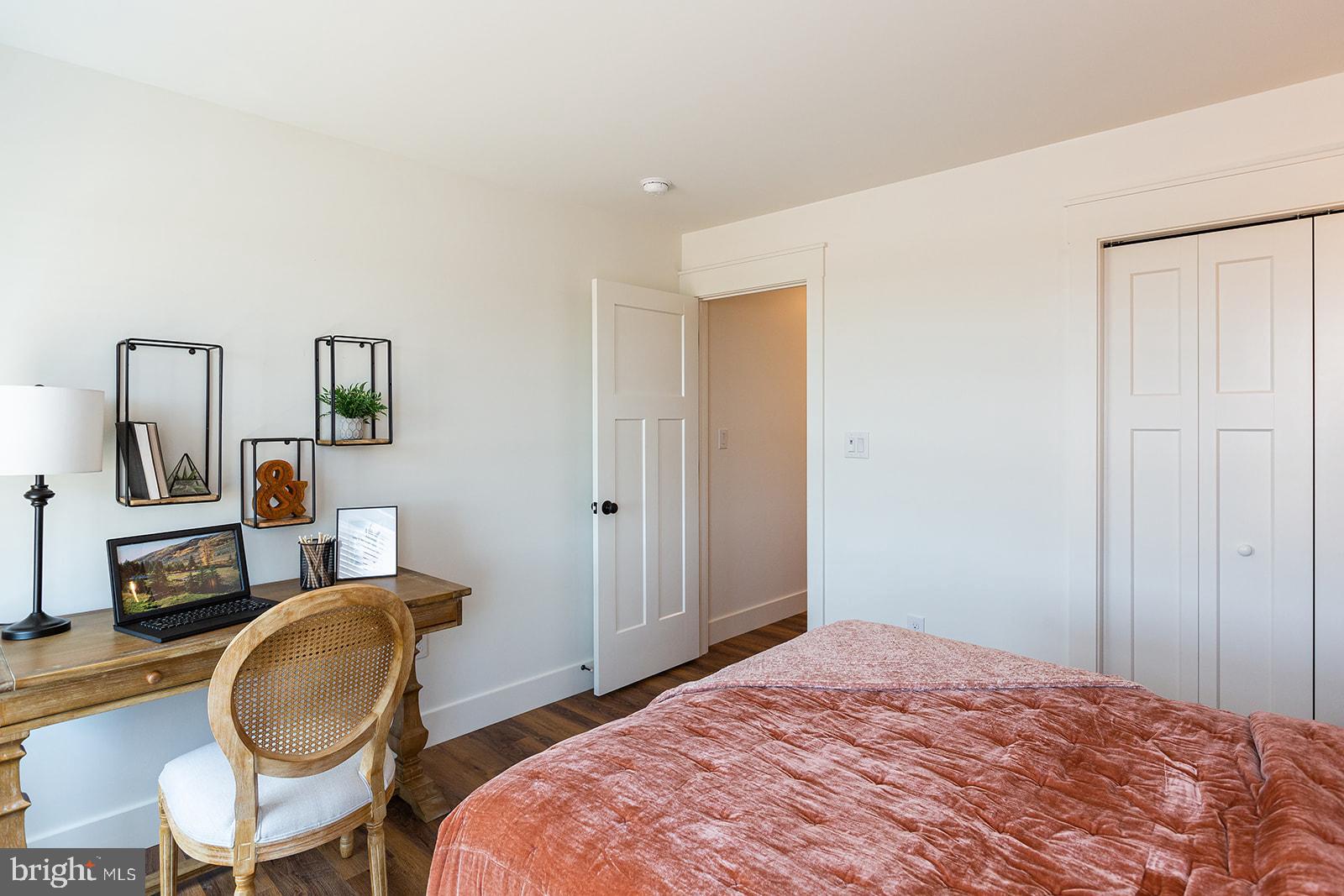 PINE VIEW ESTATES - Residential