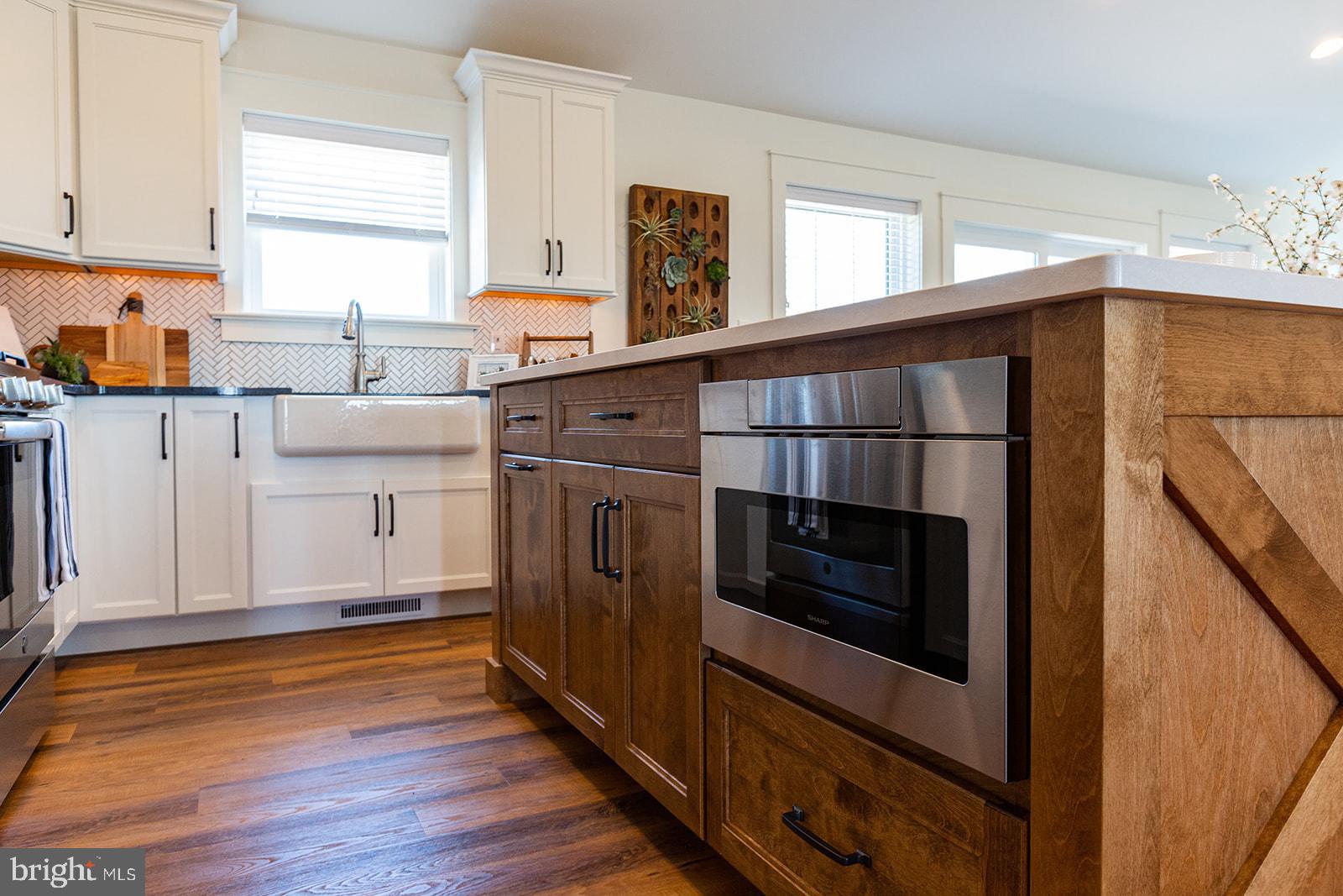 PINE VIEW ESTATES - Residential