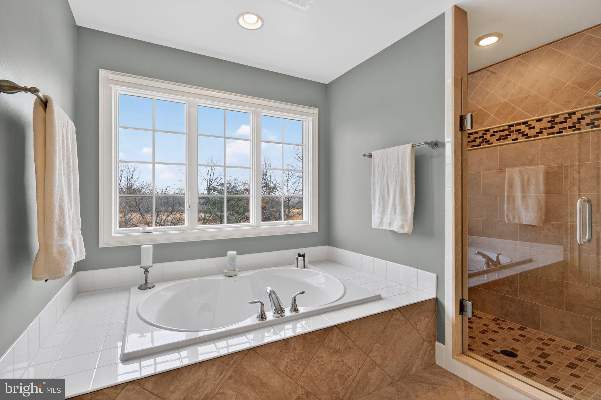 ENCLAVE AT EVANSBURG - Residential