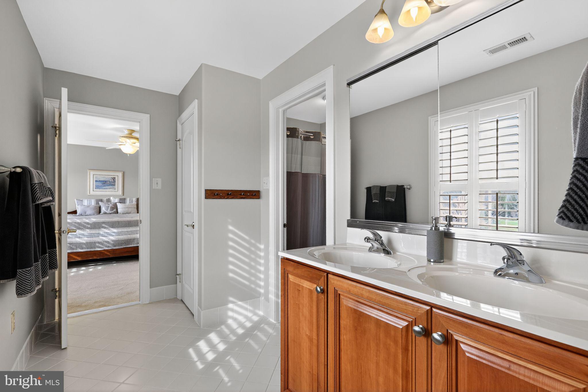 ENCLAVE AT EVANSBURG - Residential