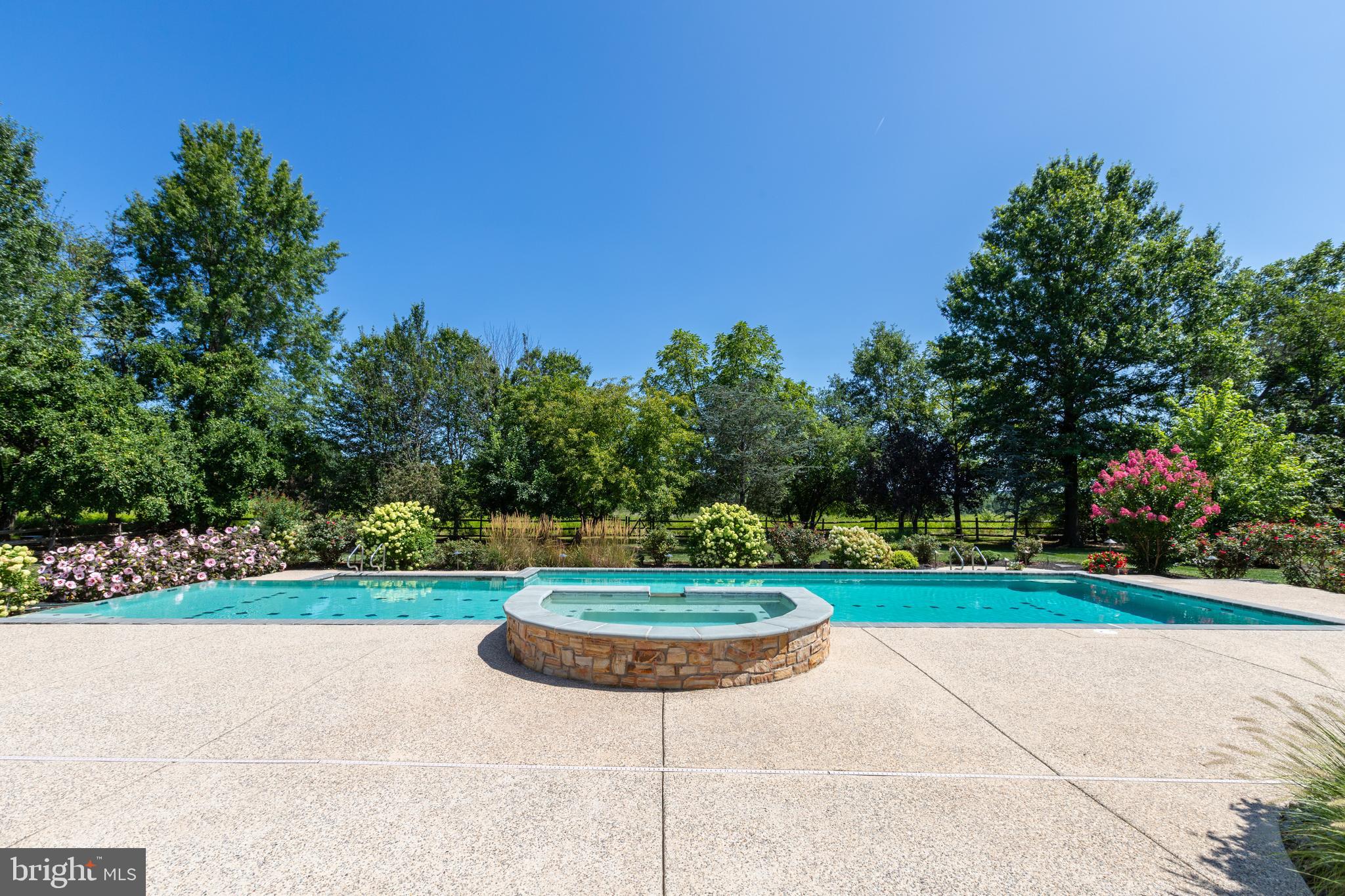 ENCLAVE AT EVANSBURG - Residential