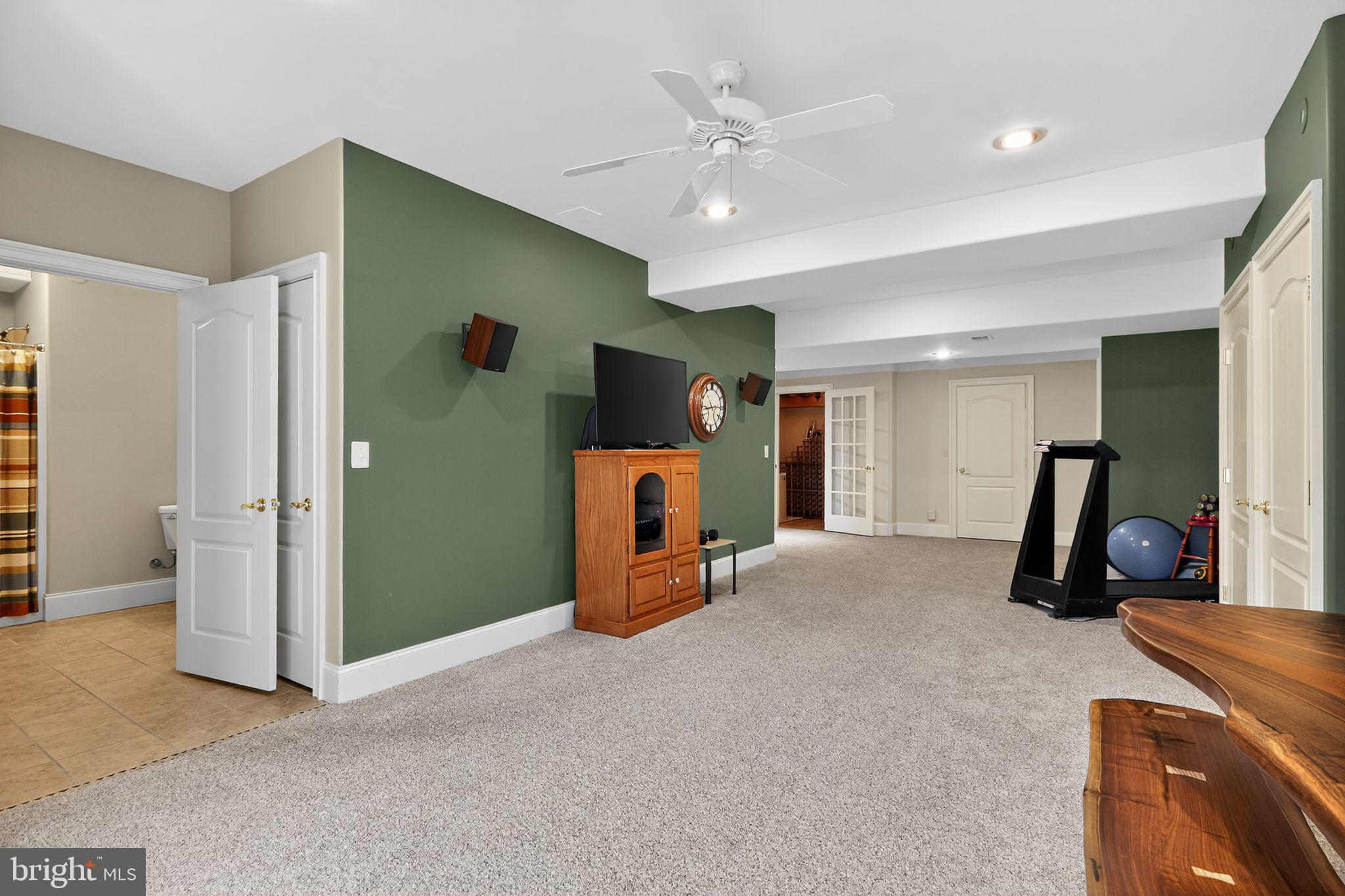 ENCLAVE AT EVANSBURG - Residential