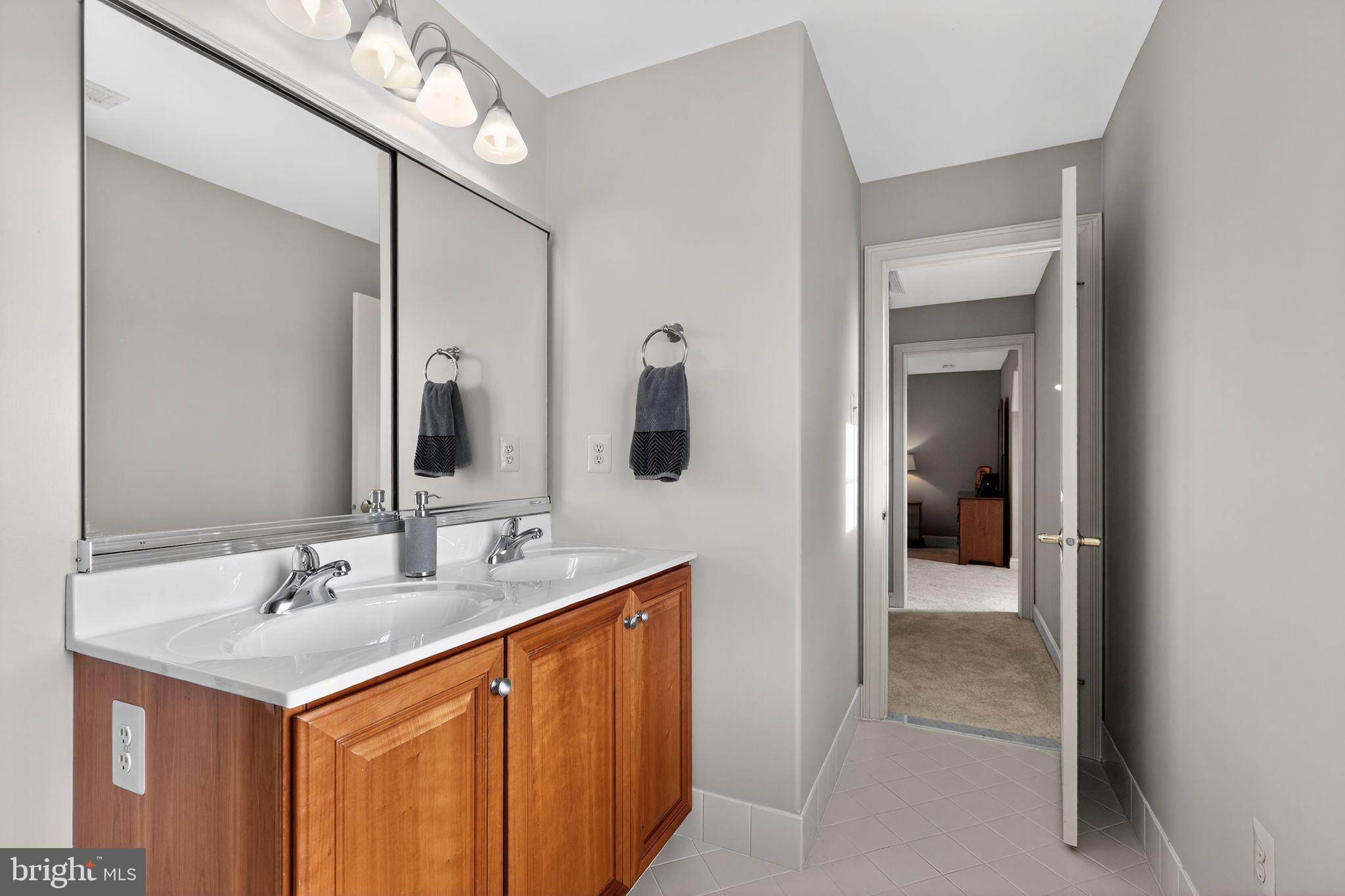 ENCLAVE AT EVANSBURG - Residential