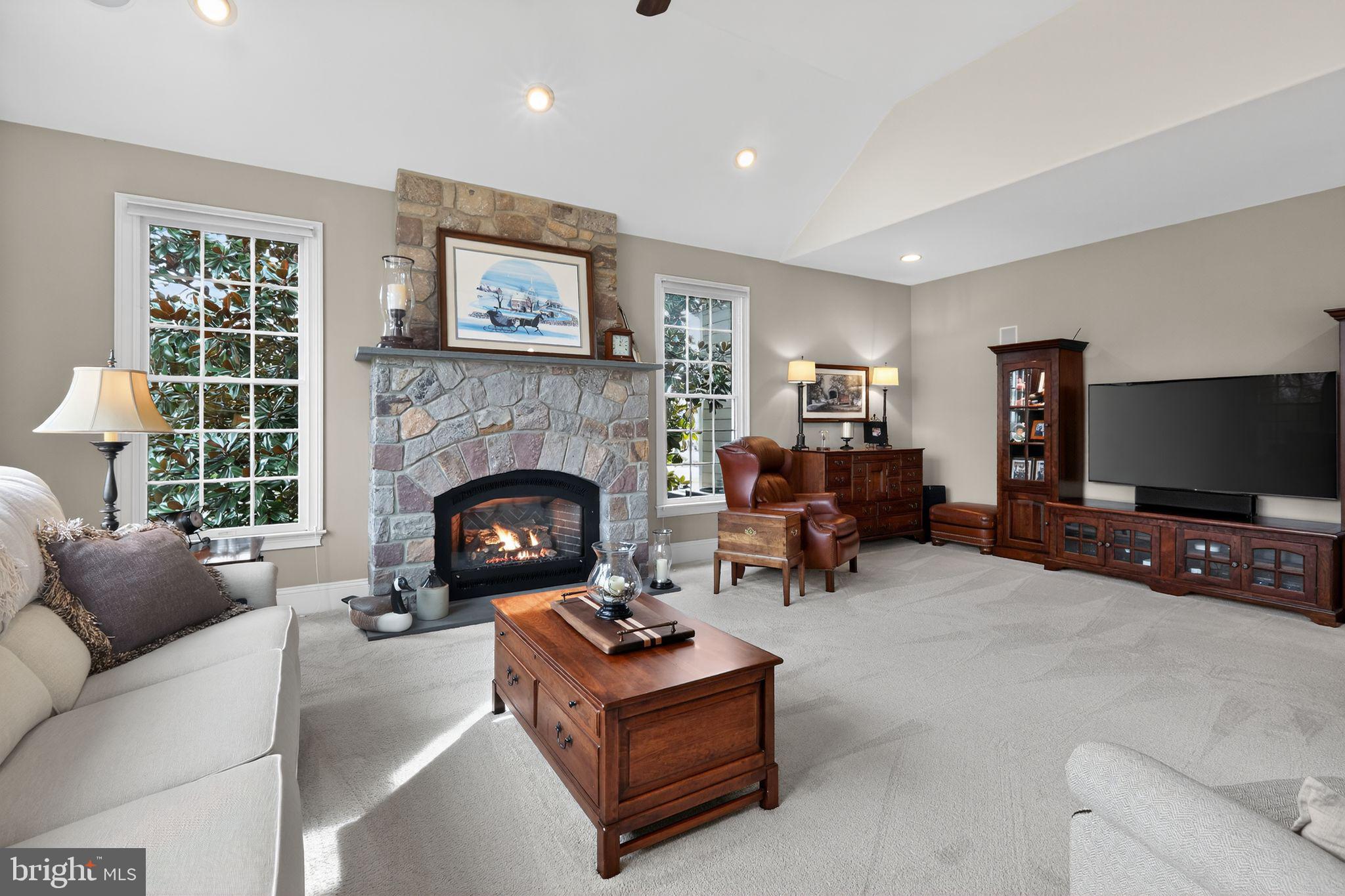 ENCLAVE AT EVANSBURG - Residential