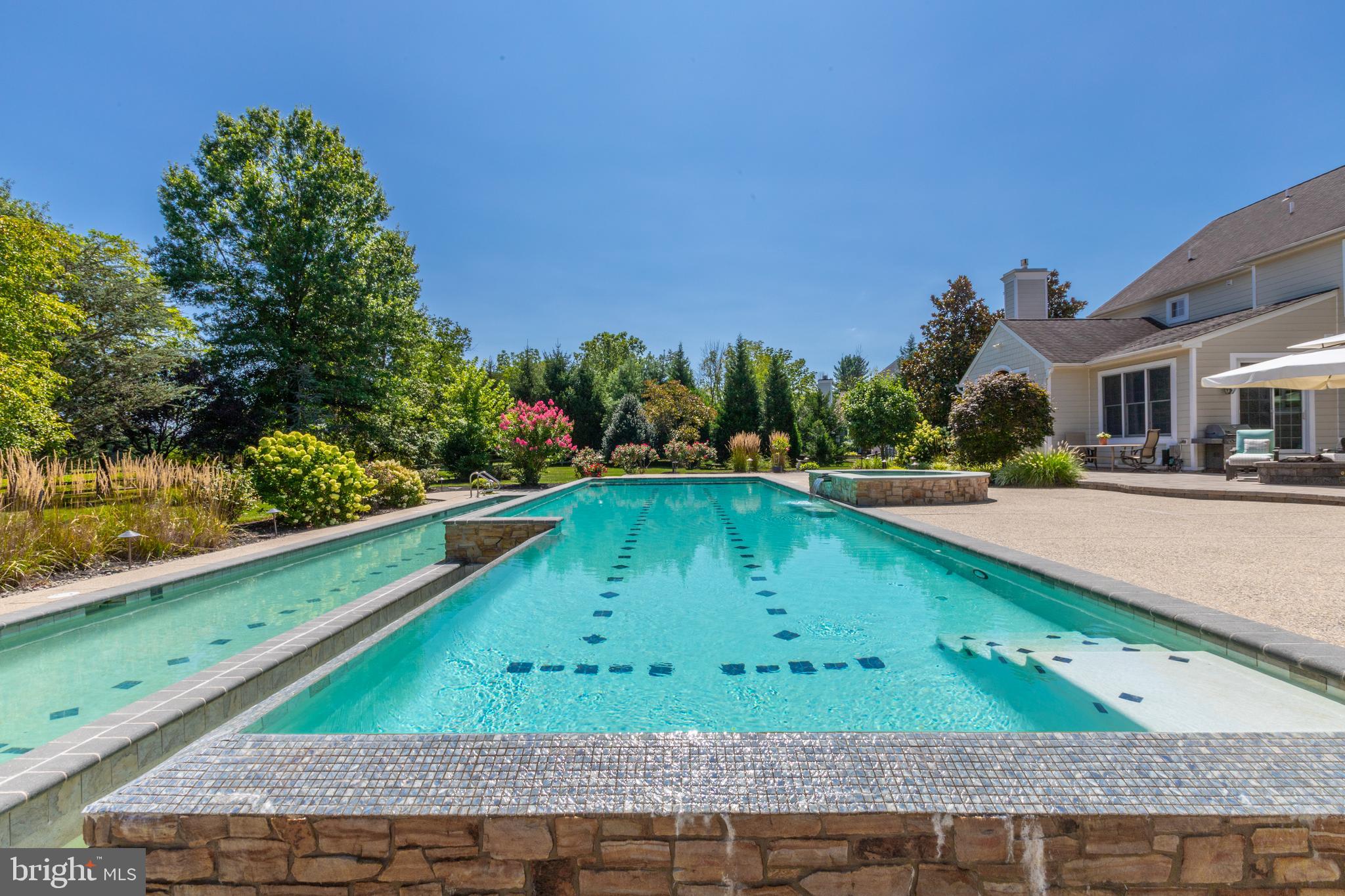 ENCLAVE AT EVANSBURG - Residential