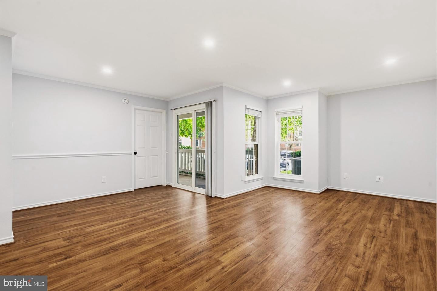 1521 LINCOLN WAY 104A