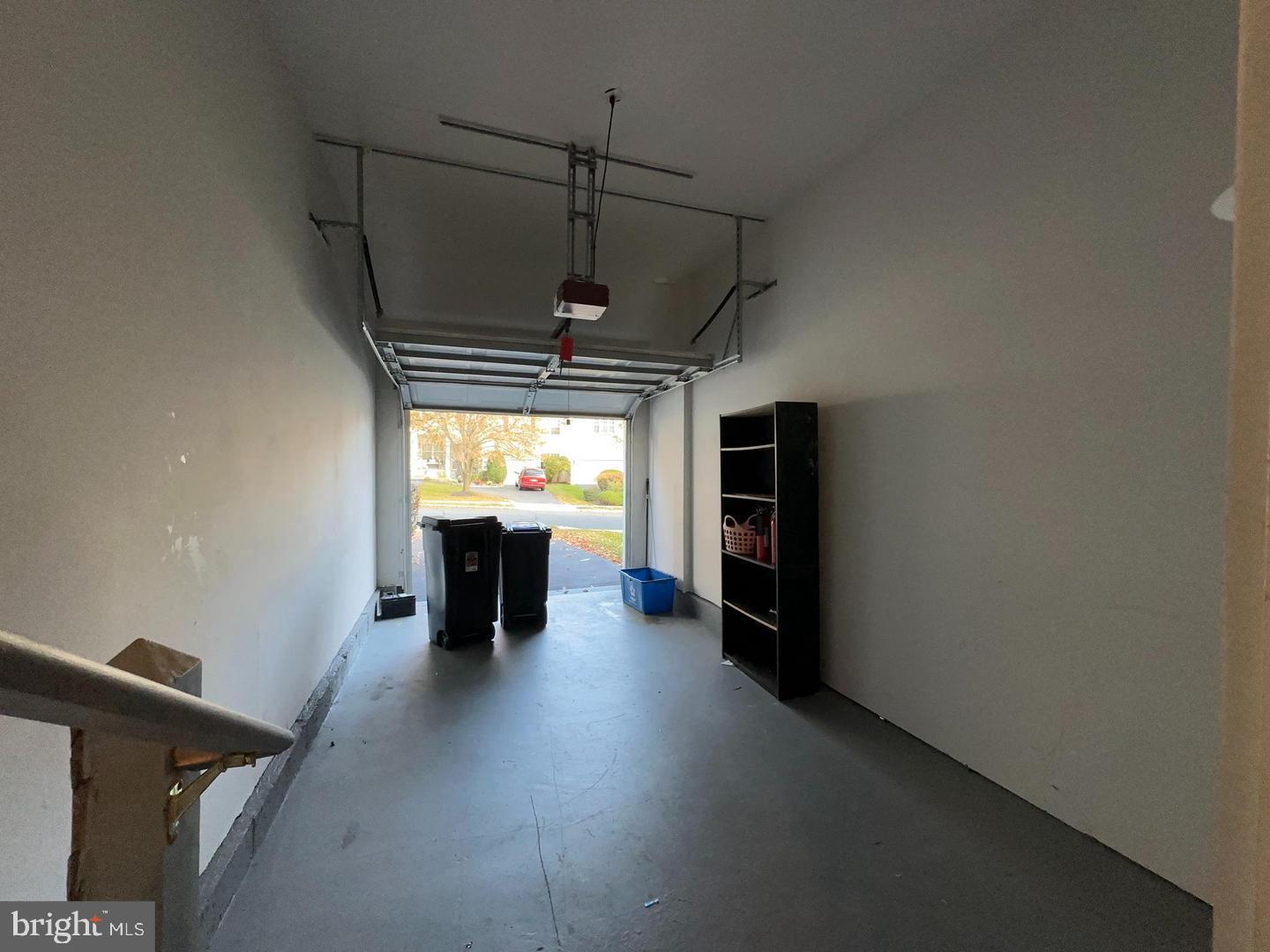 SUMMER HILL - Residential Lease