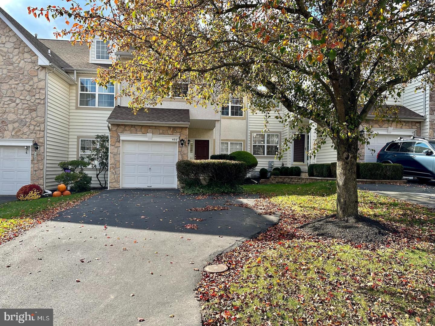 SUMMER HILL - Residential Lease