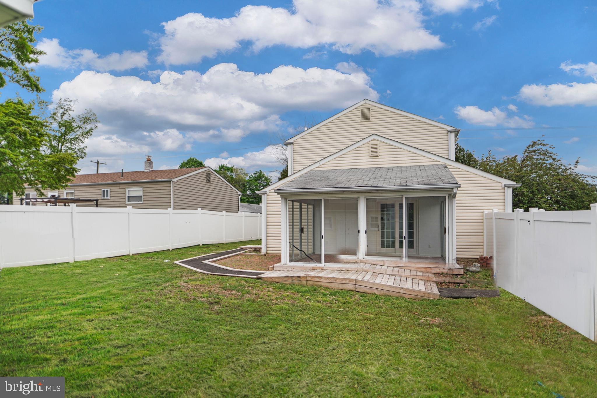 ORCHARD HILL - Residential