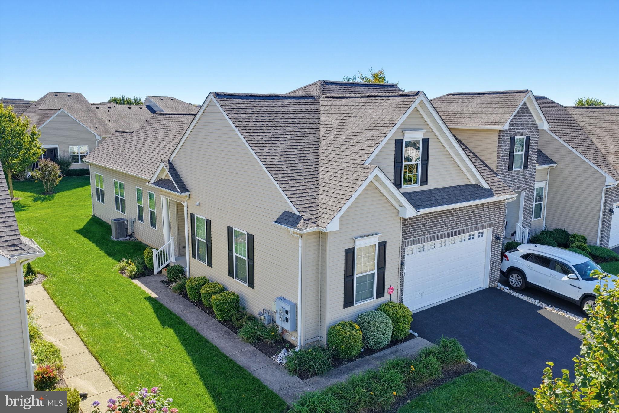 431 SUNDIAL LANE