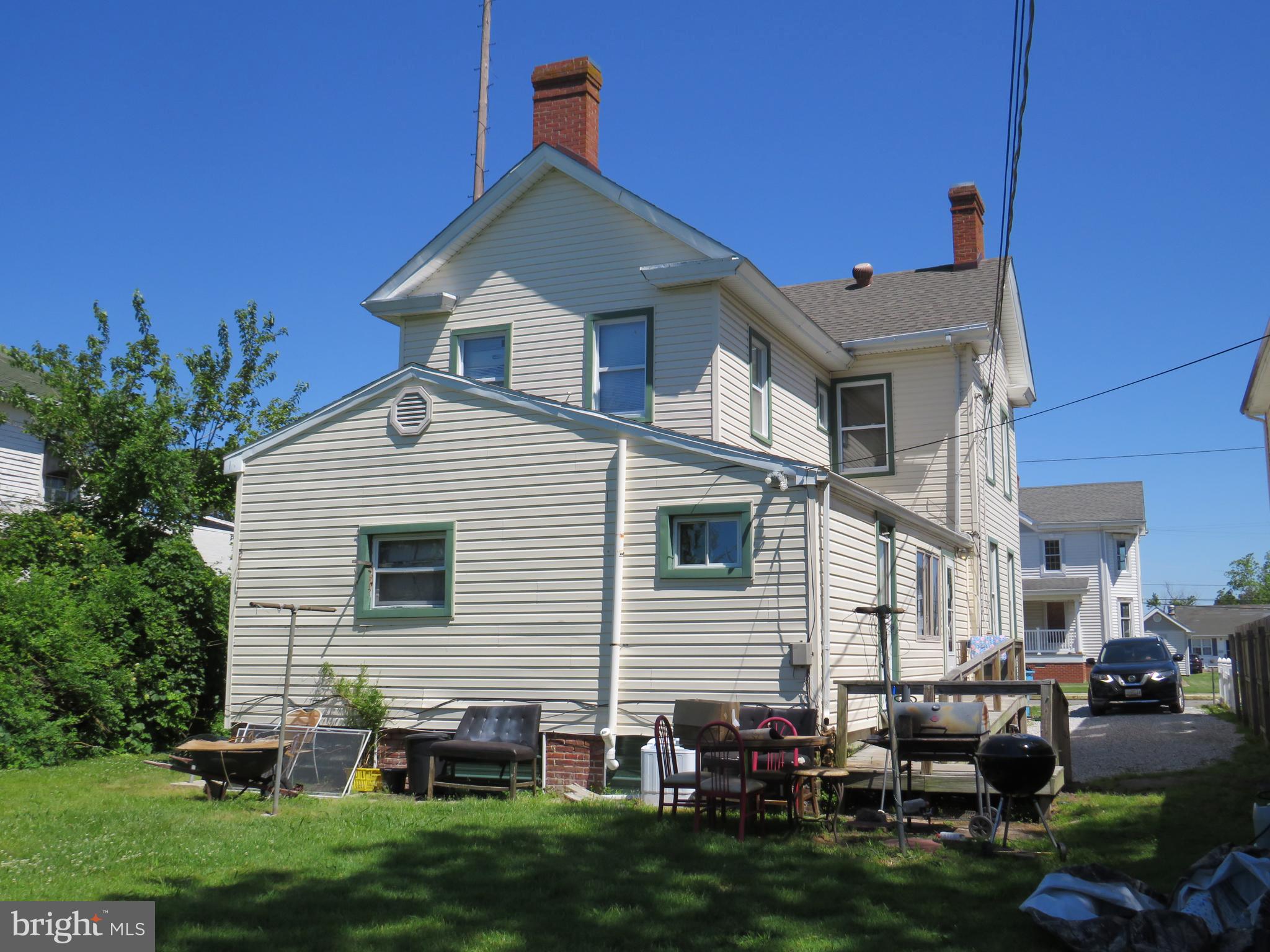 313 W MAIN STREET