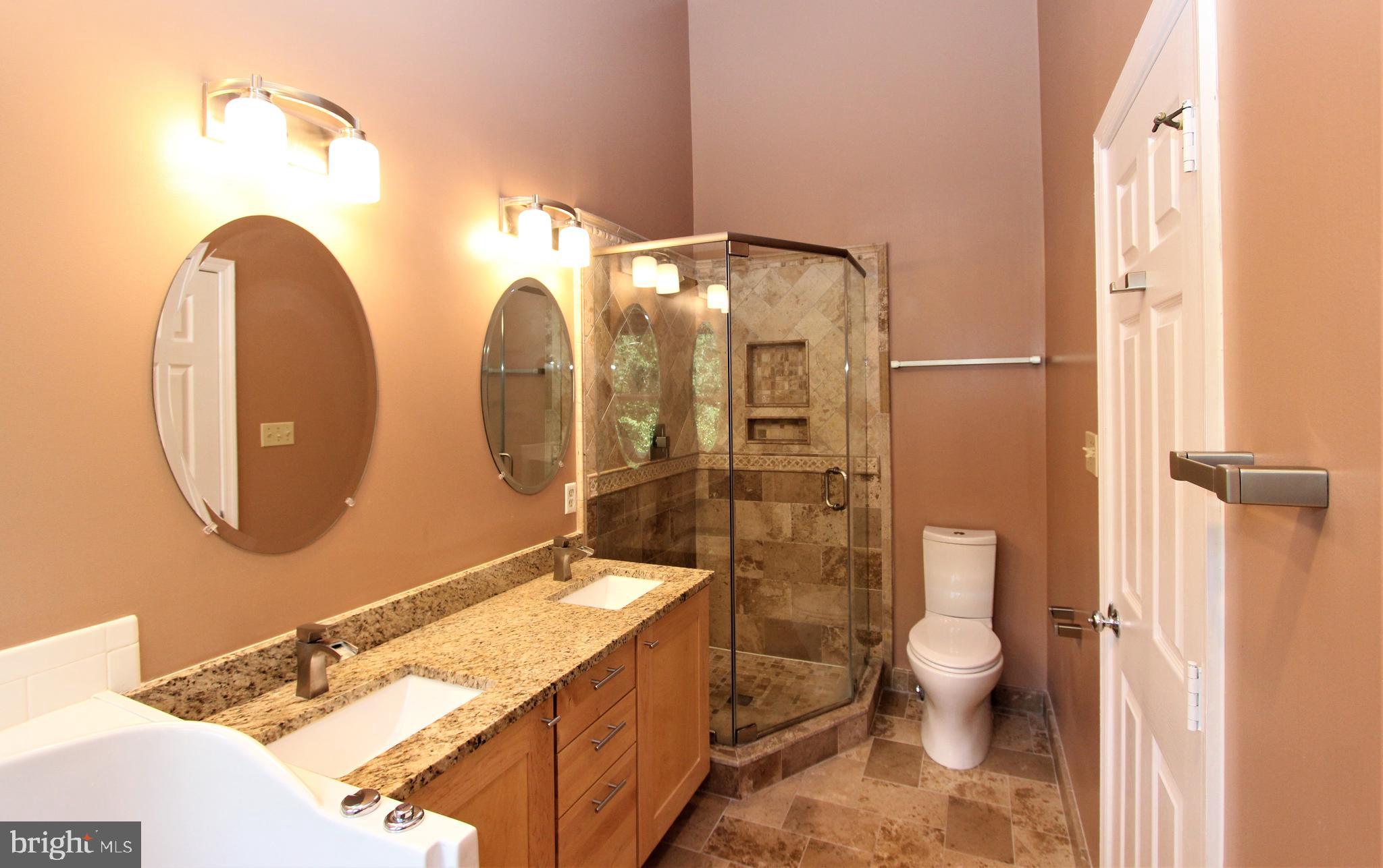 SHADOWBROOK - Residential