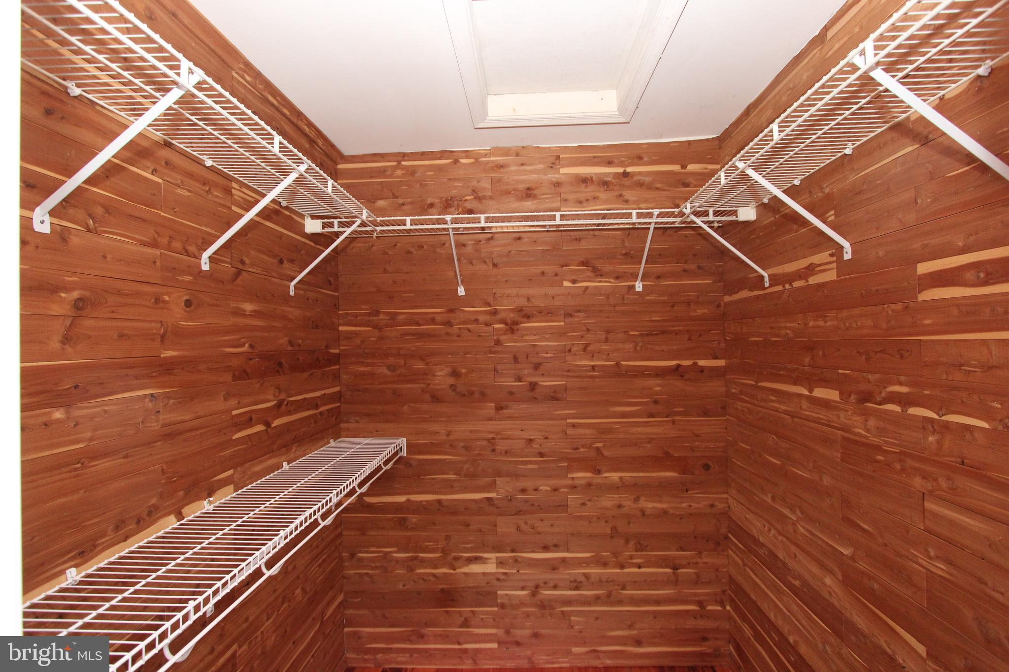 SHADOWBROOK - Residential