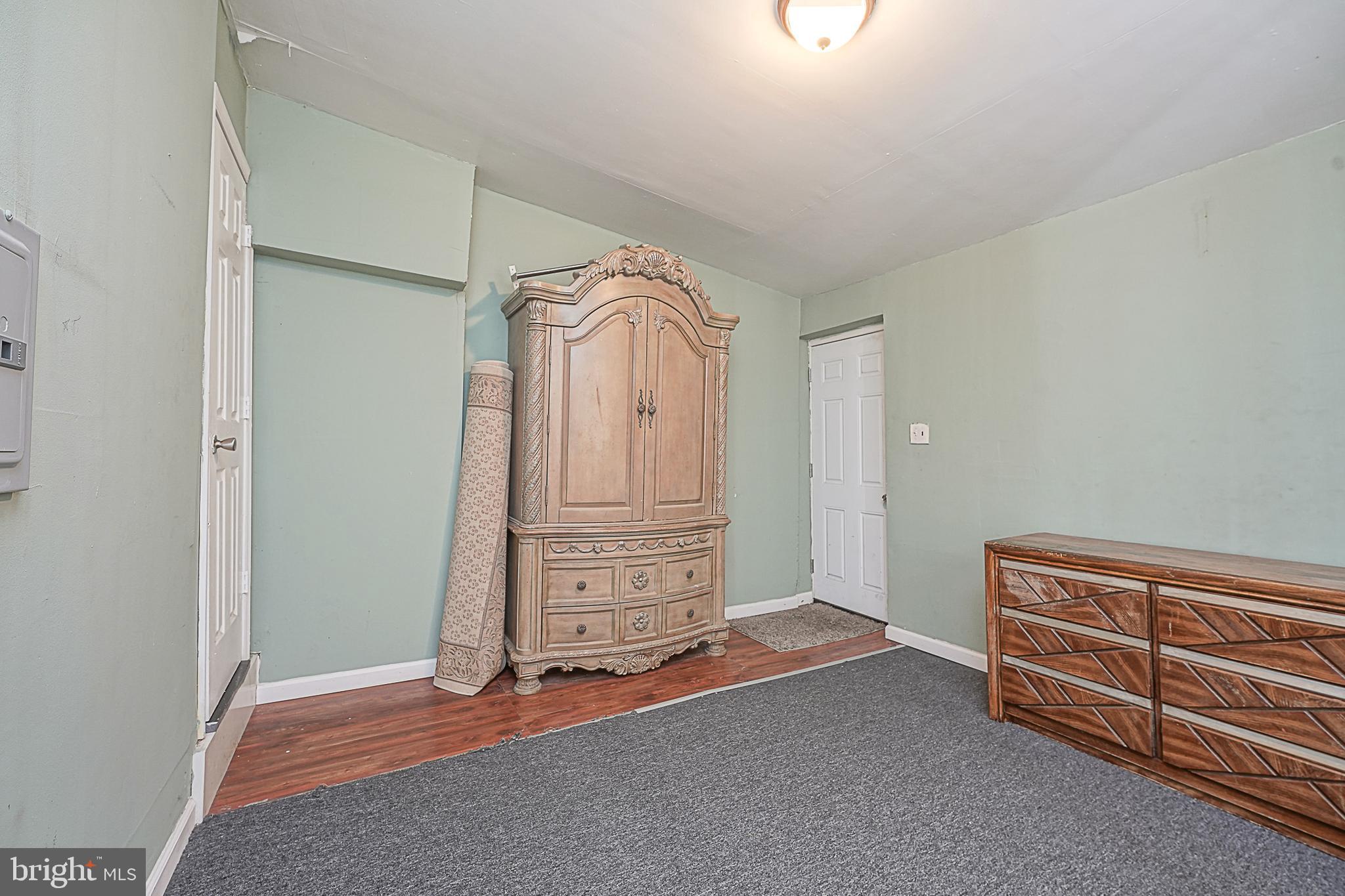 NORRIS SQUARE - Residential