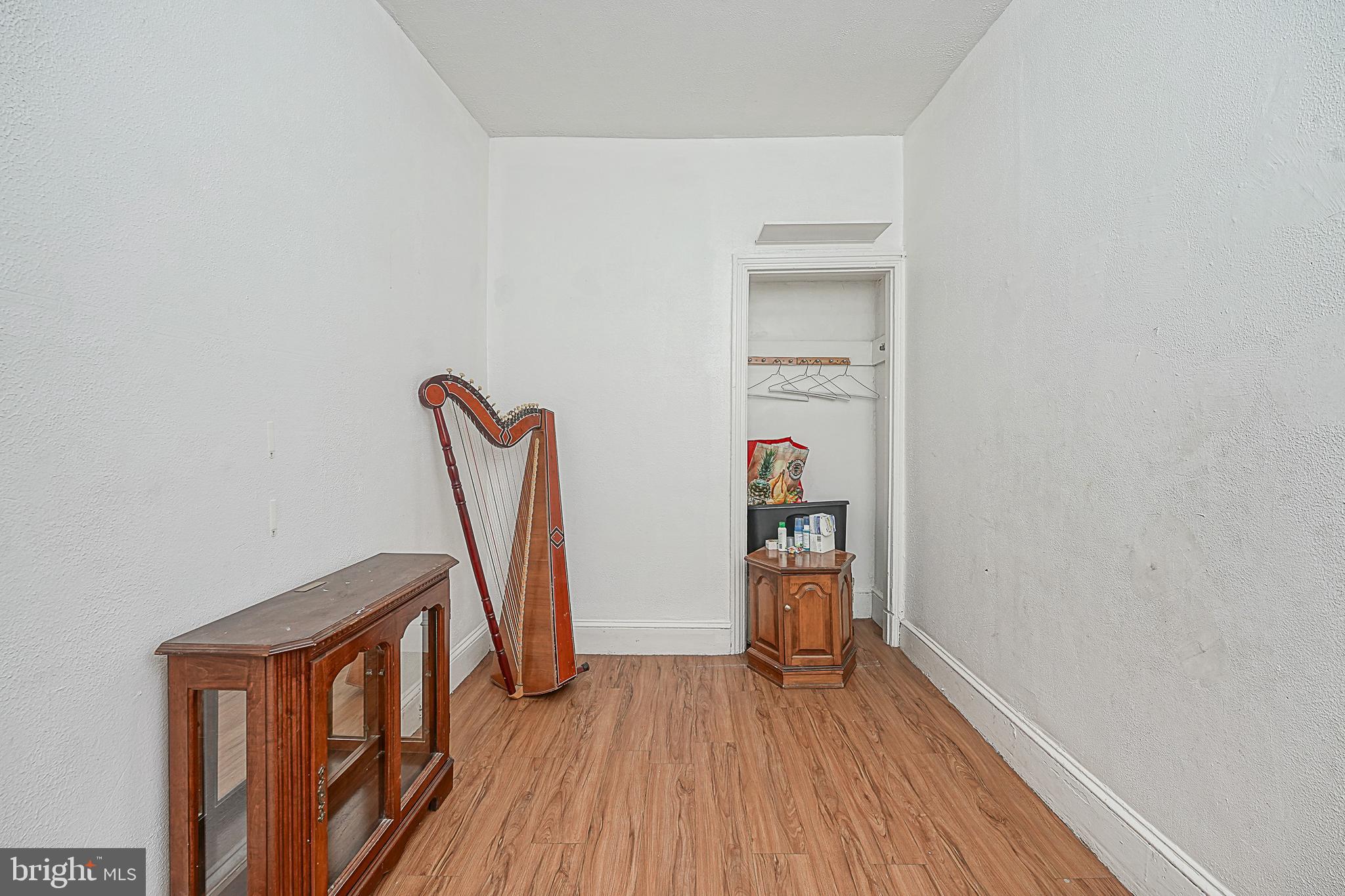 NORRIS SQUARE - Residential