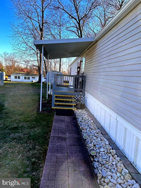 Tiny photo for 20 Spruce Lane, MANCHESTER, PA 17345 (MLS # PAYK2096798)