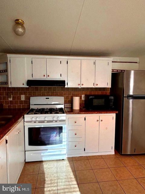 Tiny photo for 20 Spruce Lane, MANCHESTER, PA 17345 (MLS # PAYK2096798)